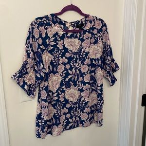 Banana Republic Women’s top; size M